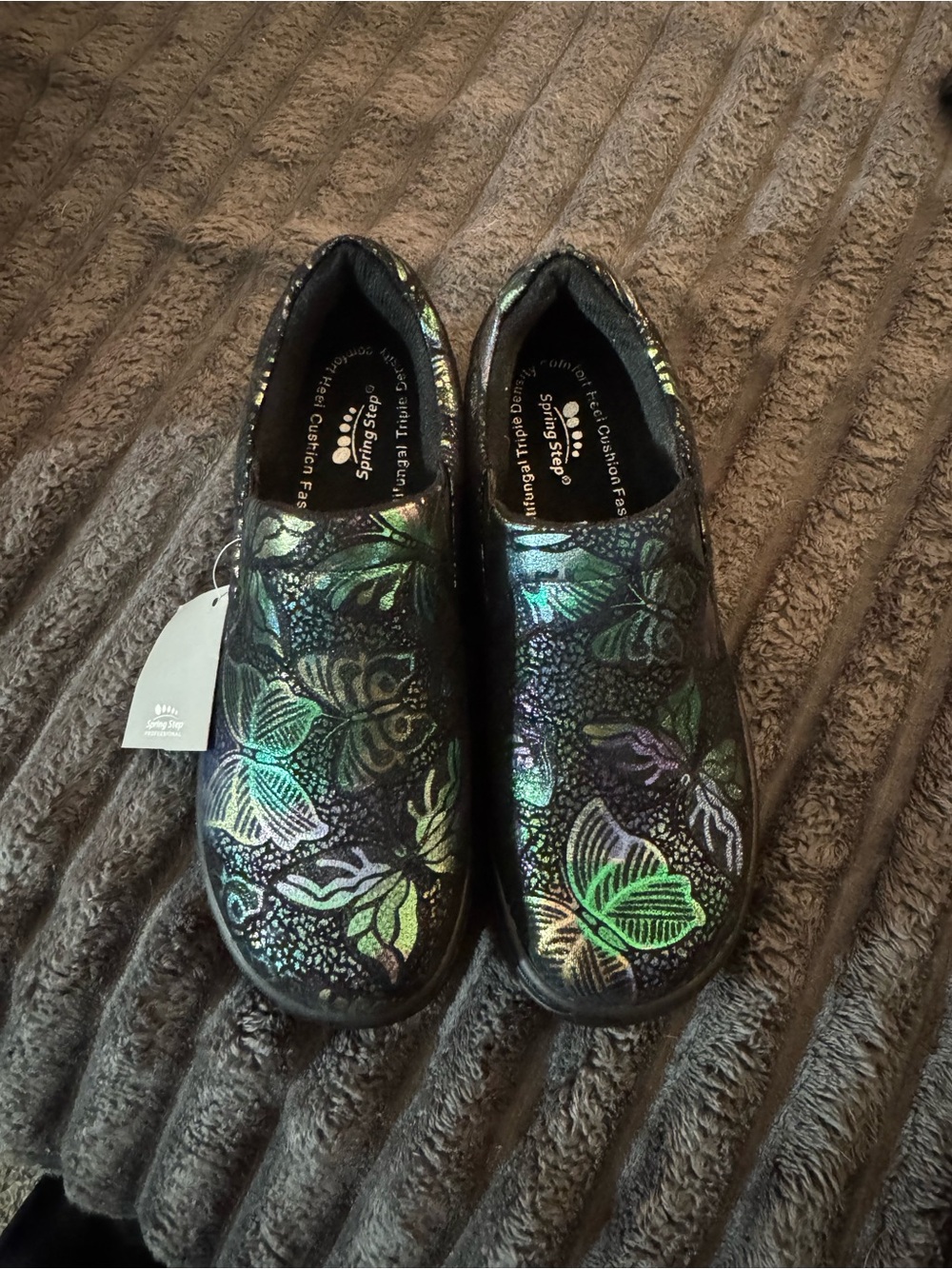 Spring Step Women’s Iridescent Butterfly Slip-On Clog - Black/Green